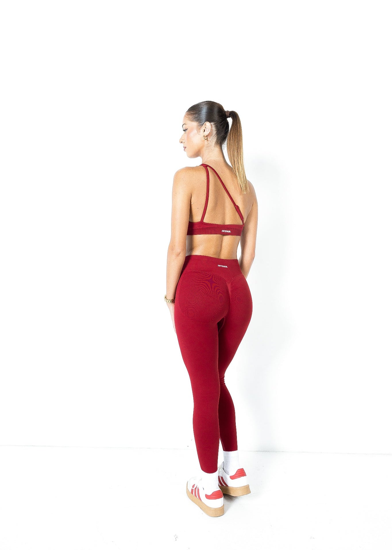 THE INTEGER. ACTIVE LEGGINGS