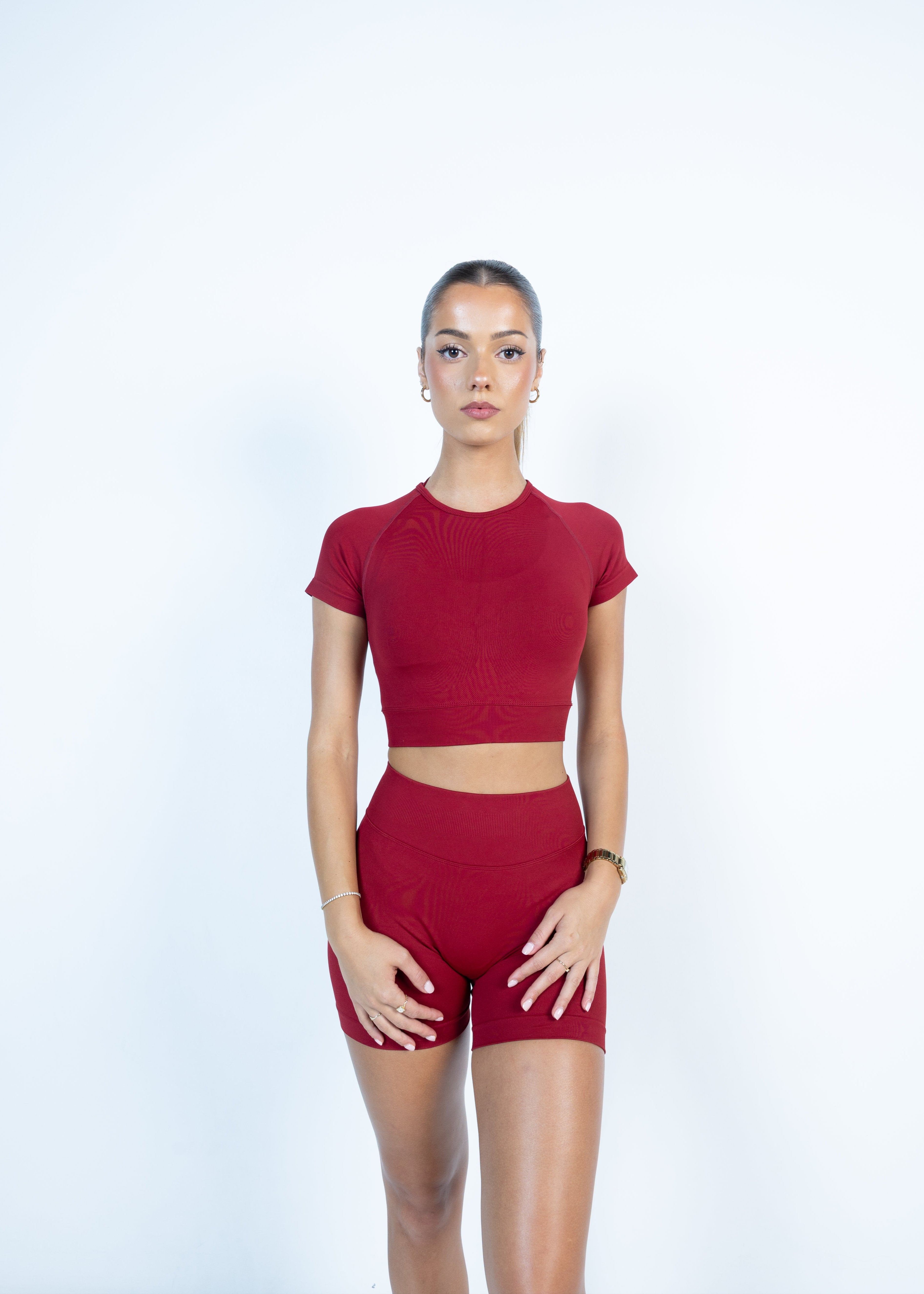 THE INTEGER. ACTIVE CROP-TOP