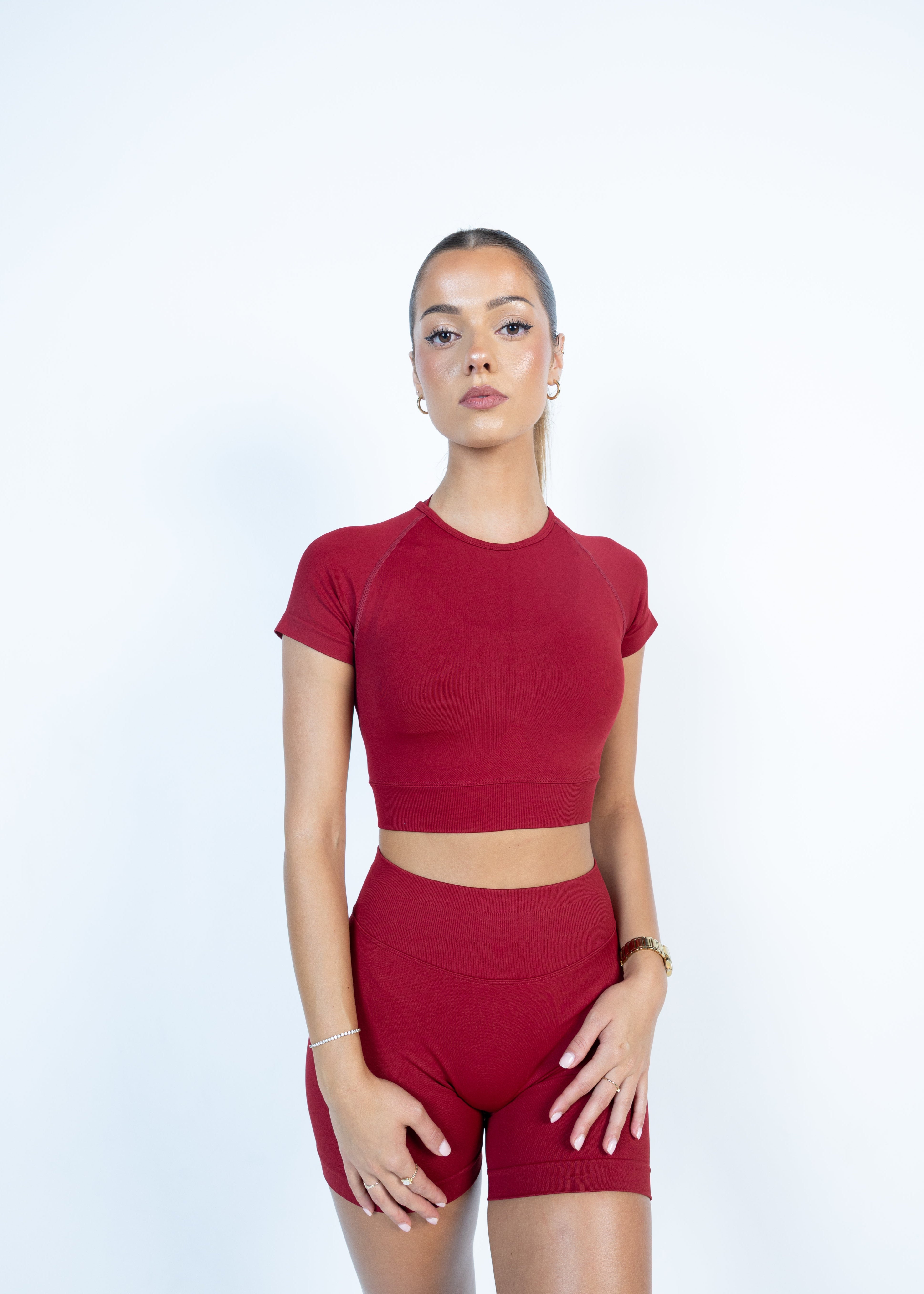 THE INTEGER. ACTIVE CROP-TOP